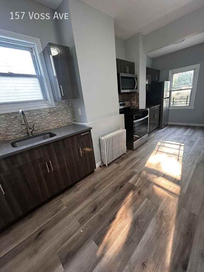 157 Voss Ave - Photo 4 of 7