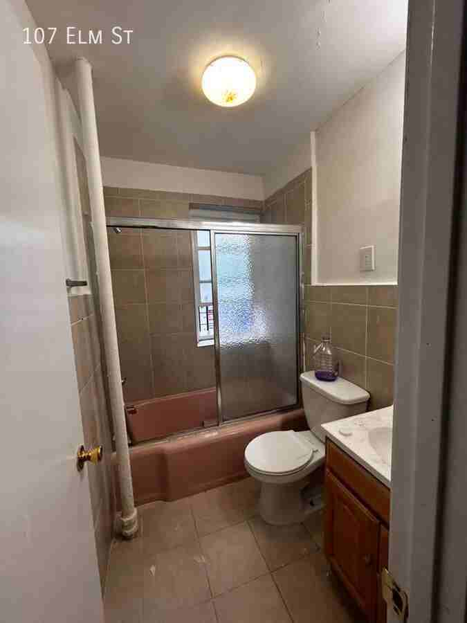 107 Elm St - Photo 5 of 5