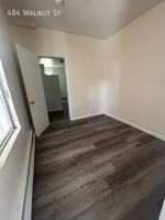 featured image of 484 Walnut St