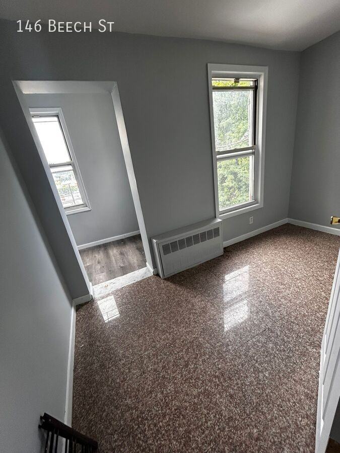 146 Beech St - Photo 6 of 9