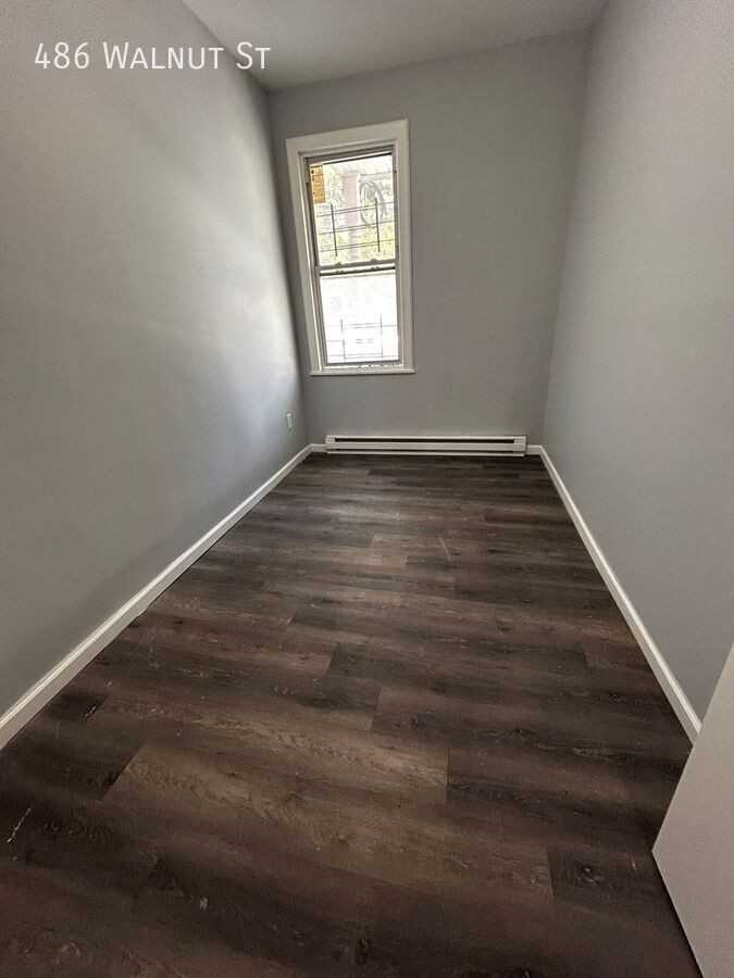 486 Walnut St - Photo 5 of 5