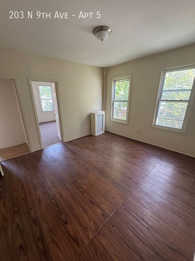 203 N 9th Ave #5