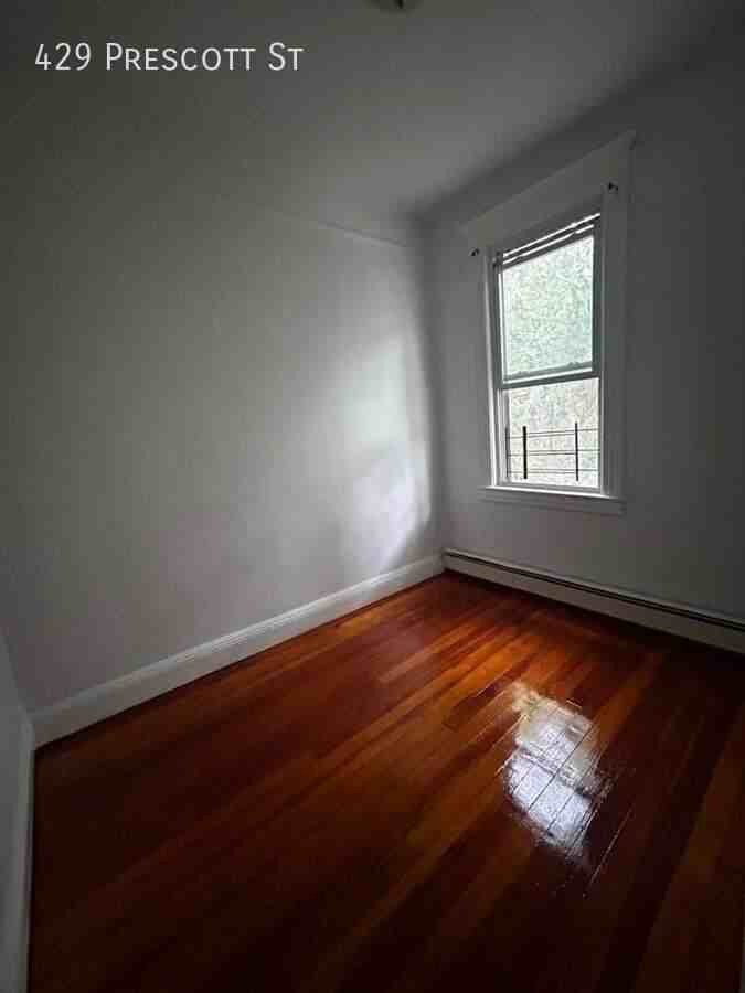 429 Prescott St - Photo 2 of 7