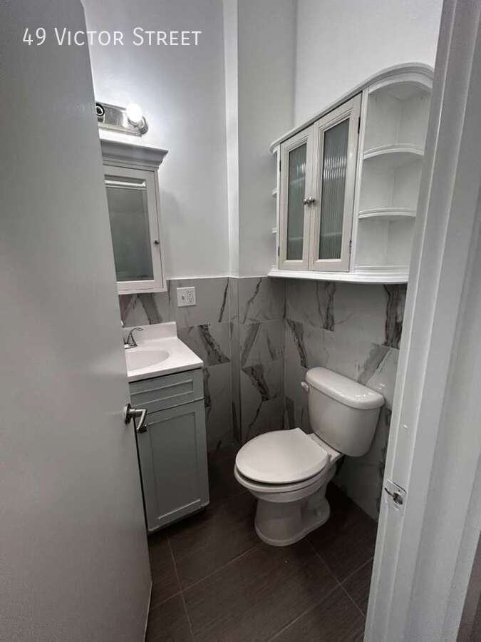 49 Victor St - Photo 7 of 13