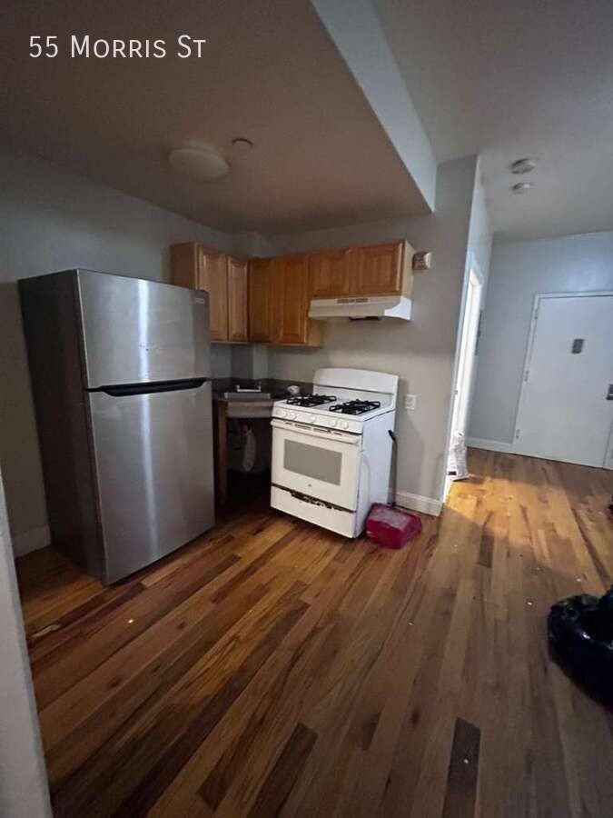 55 Morris St - Photo 2 of 5