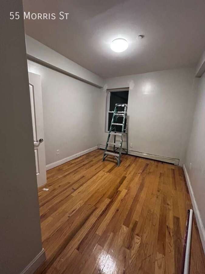 55 Morris St - Photo 3 of 5