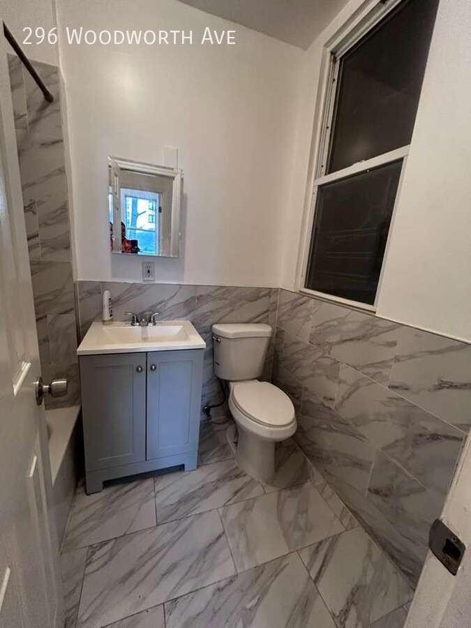 296 Woodworth Ave - Photo 4 of 8