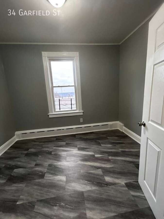 34 Garfield St - Photo 4 of 6