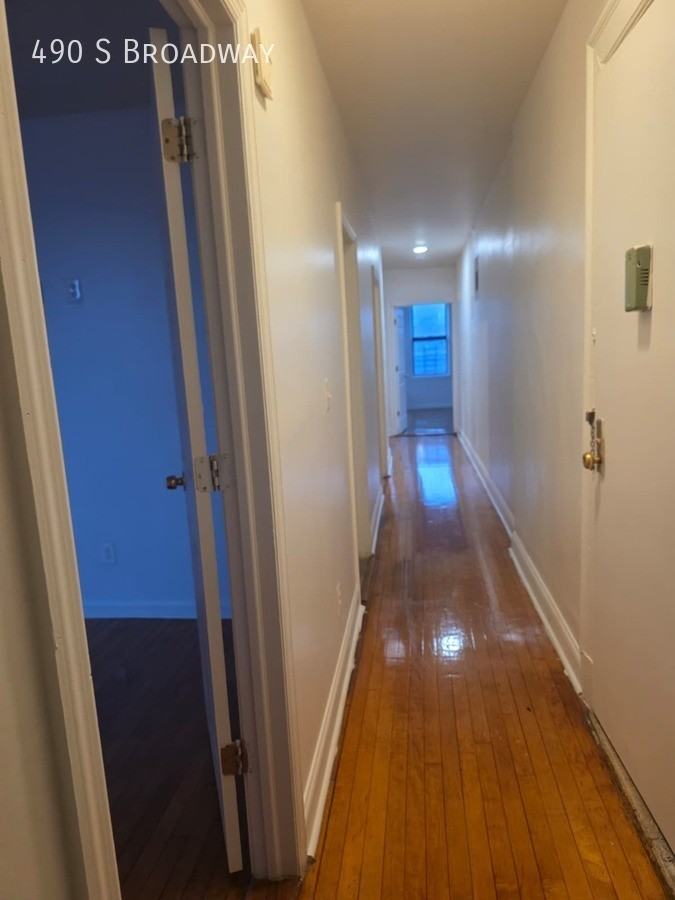 490 S Broadway - Photo 5 of 10