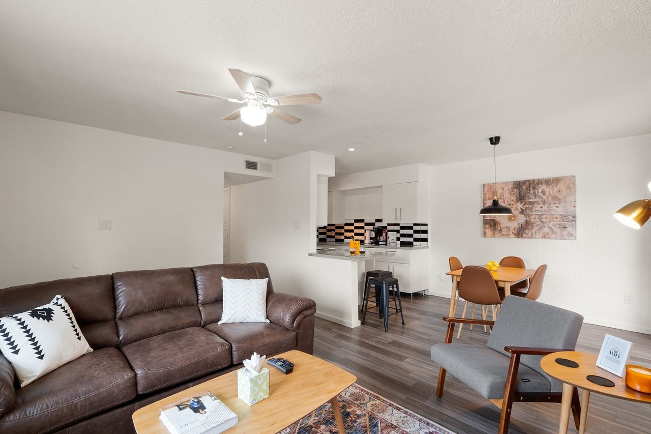 1232 W 4th St #1 - Photo 4 of 15