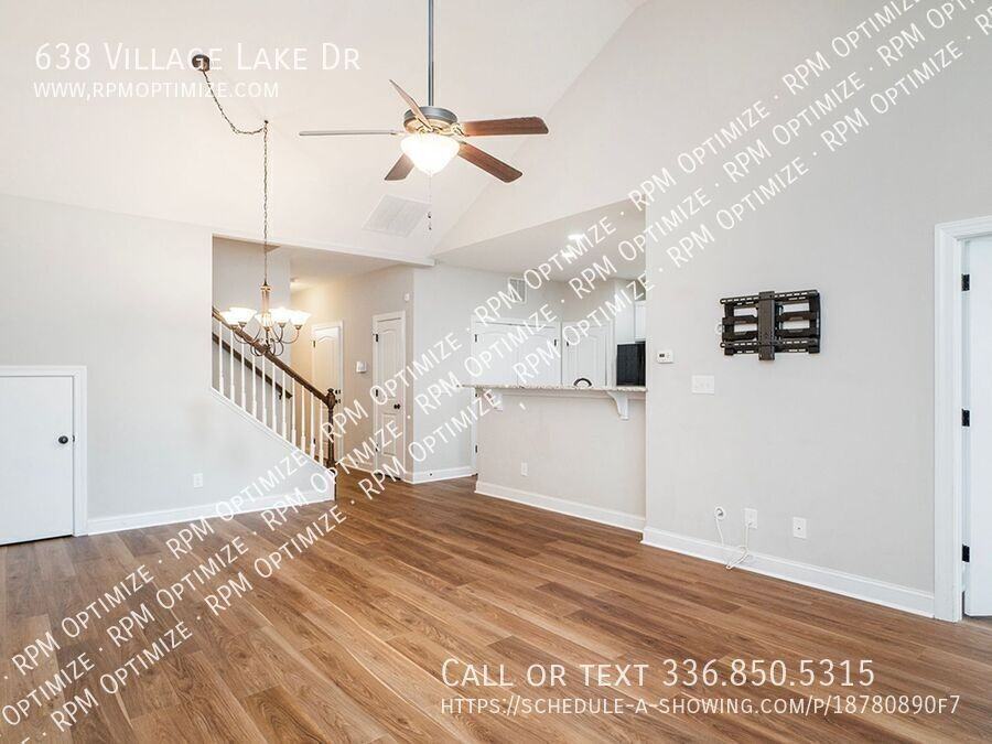 638 Village Lake Dr - Photo 3 of 50