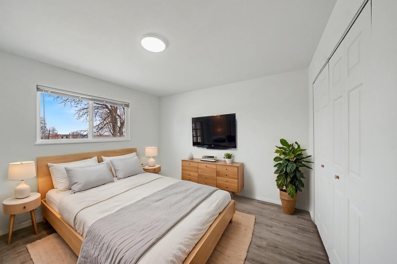 165 Glenn Pl - Photo 7 of 21