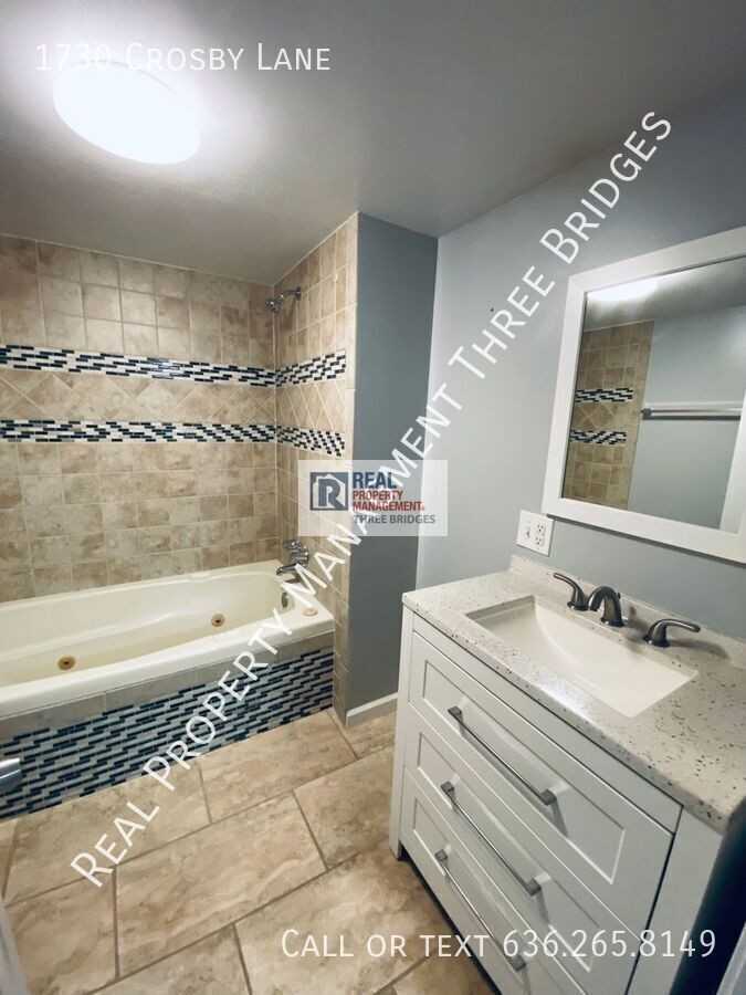 1730 Crosby Ln - Photo 5 of 16