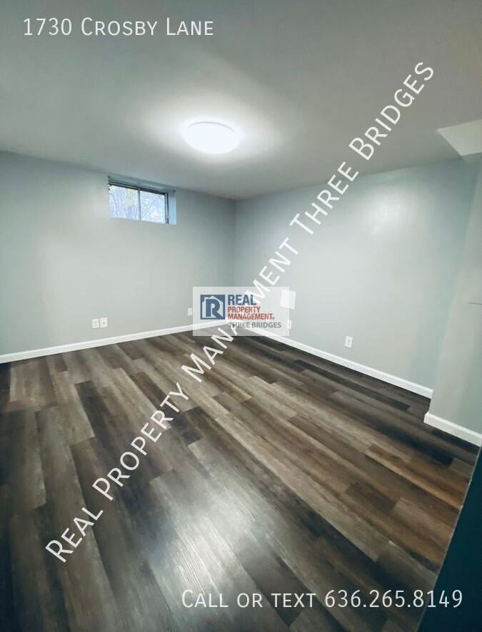 1730 Crosby Ln - Photo 6 of 16