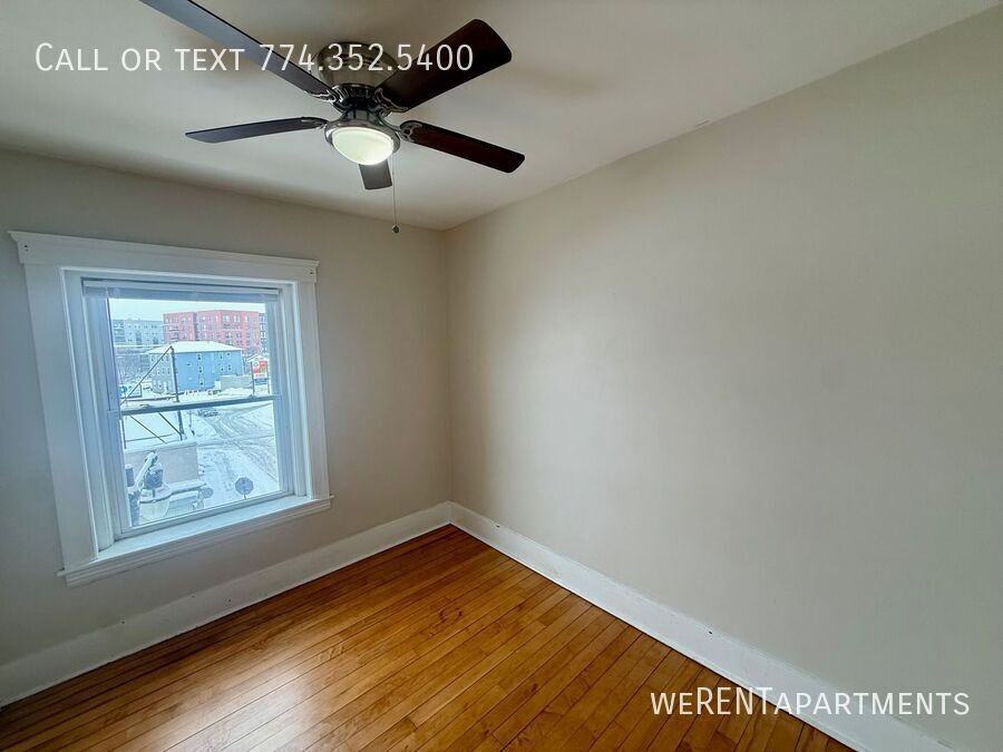 23 Millbury St #4 - Photo 5 of 17