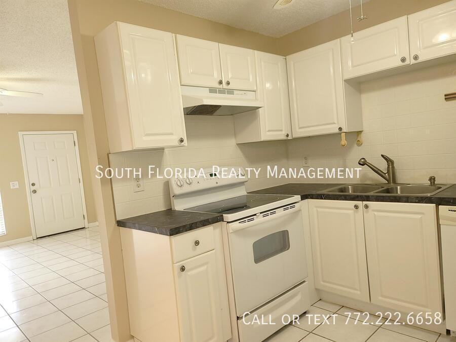 4311 Se Geneva Dr - Photo 3 of 19