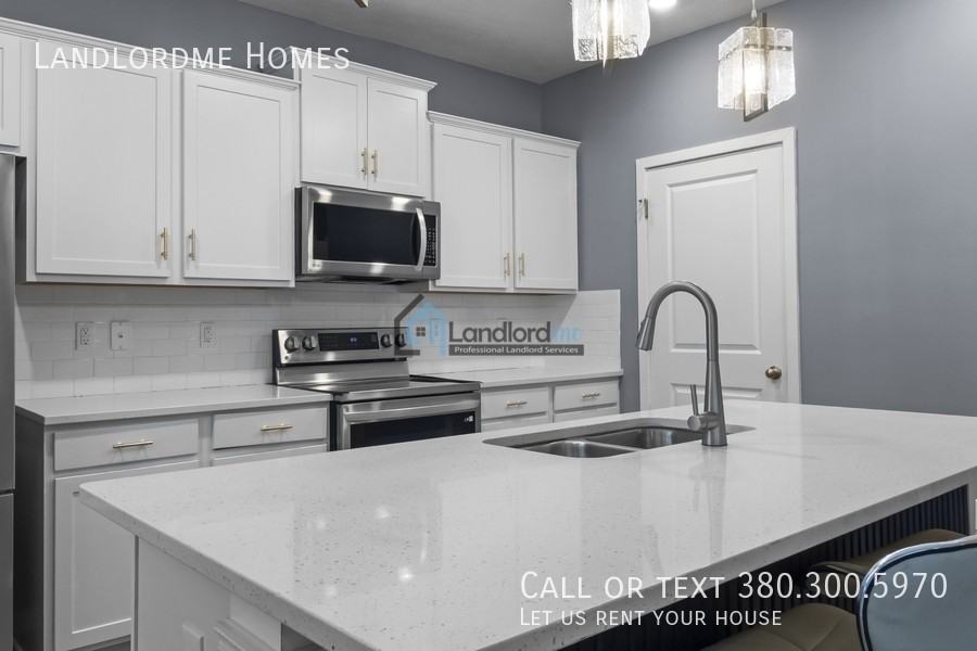 4301 Holstein Dr - Photo 6 of 29