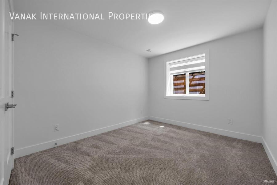 5238 6 Ave #BS - Photo 4 of 5