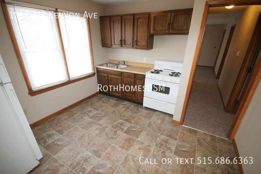 1013 1/2 Kenyon Ave - Photo 5 of 14