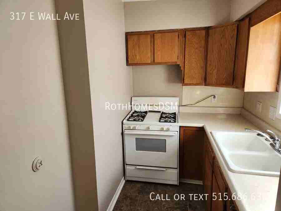 317 E Wall Ave - Photo 3 of 20