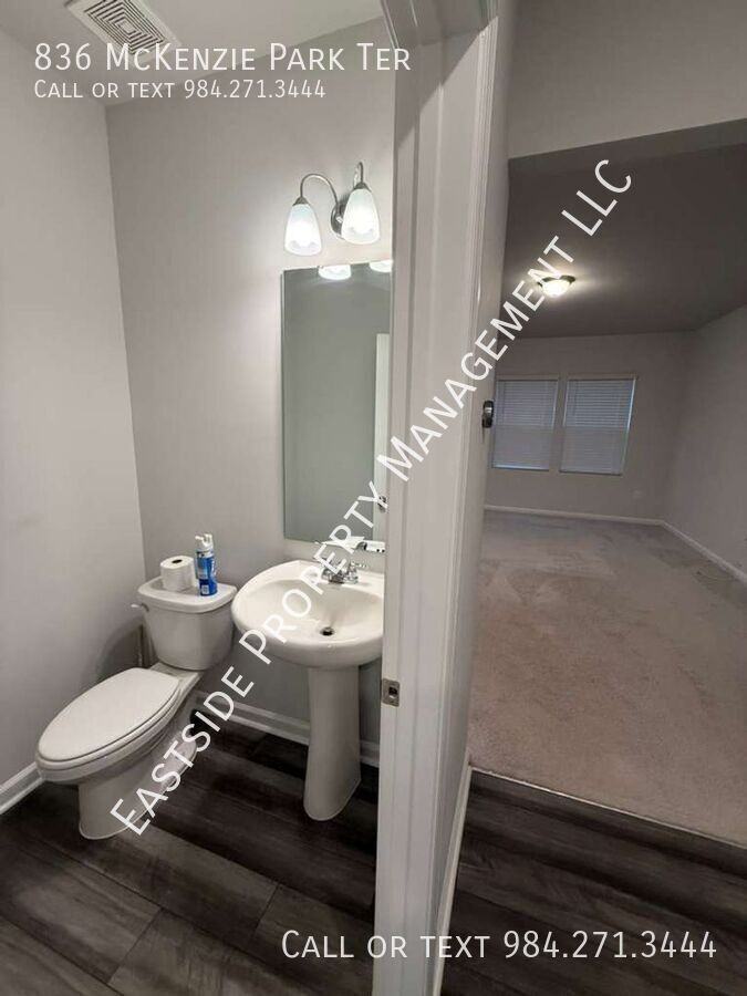 836 Mckenzie Park Ter - Photo 7 of 21