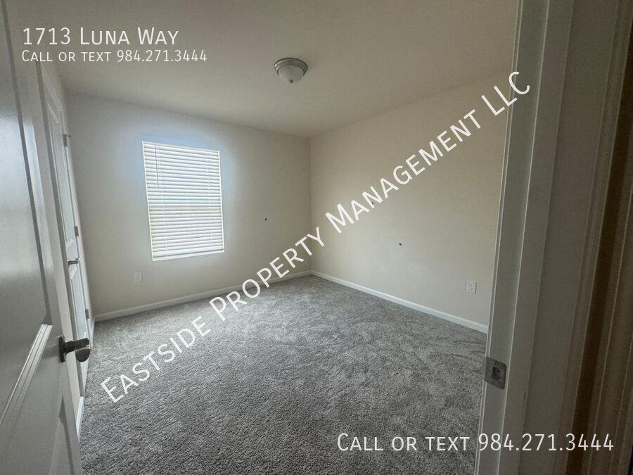 1713 Luna Way - Photo 7 of 9