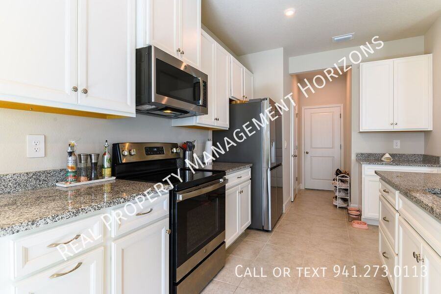 14418 Crimson Ave - Photo 4 of 28