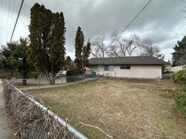 featured image of 1019 N Bowdish Rd #1