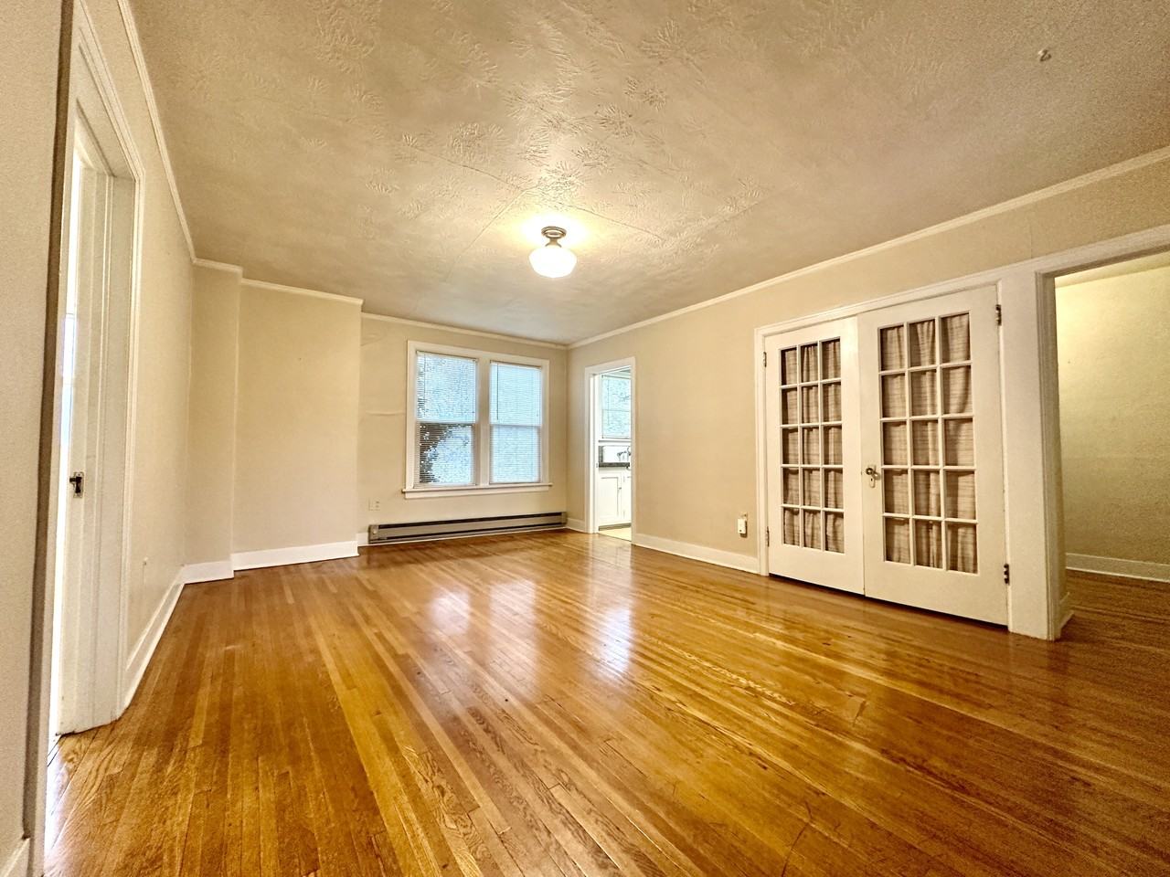 421 S Coeur Dalene St #1 - Photo 3 of 12