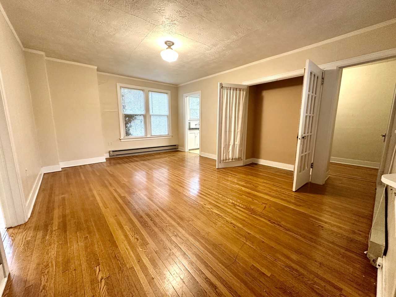 421 S Coeur Dalene St #1 - Photo 4 of 12