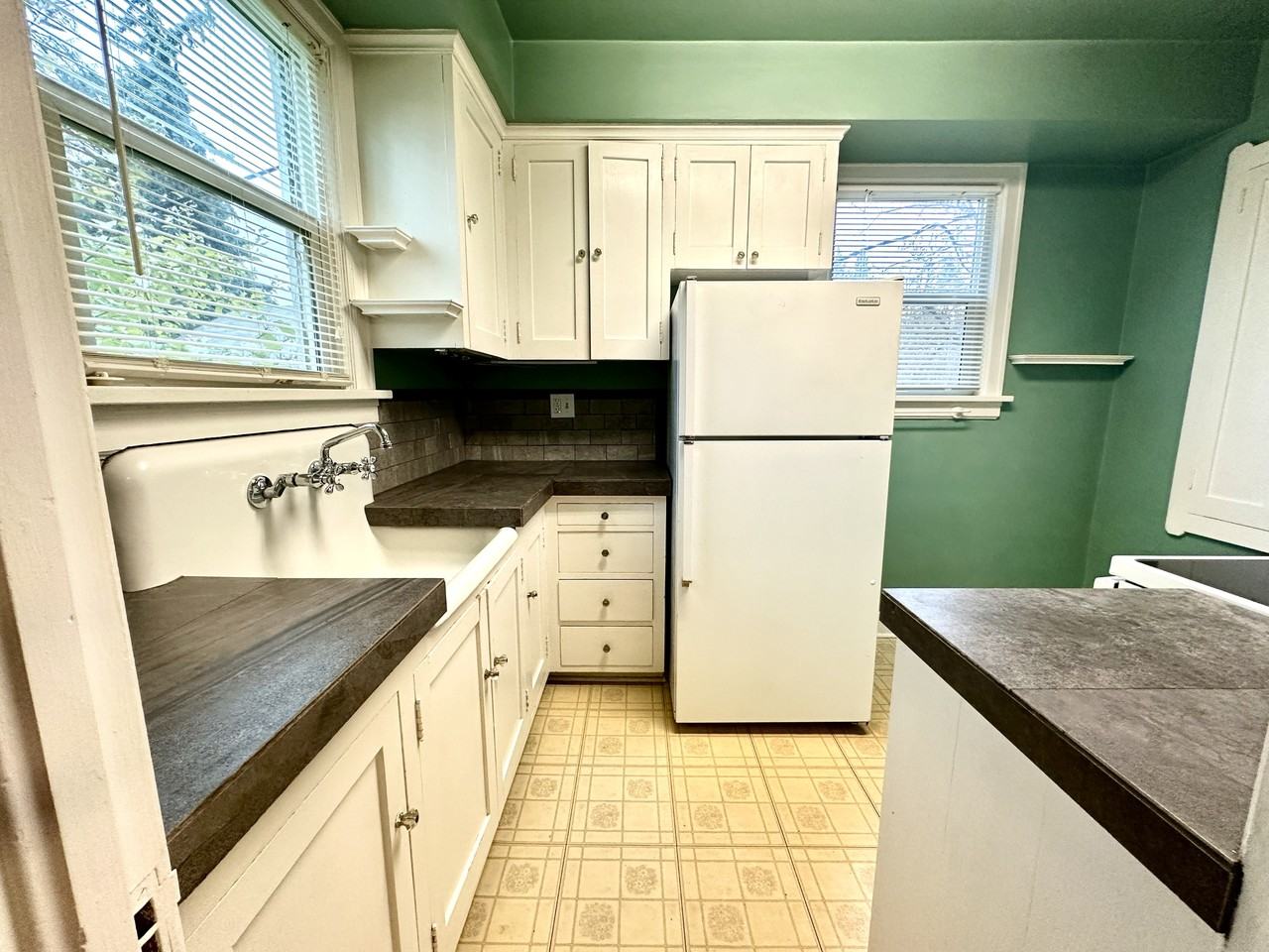 421 S Coeur Dalene St #1 - Photo 5 of 12