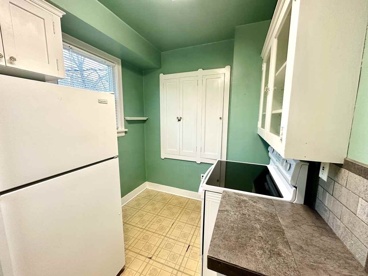 421 S Coeur Dalene St #1 - Photo 6 of 12