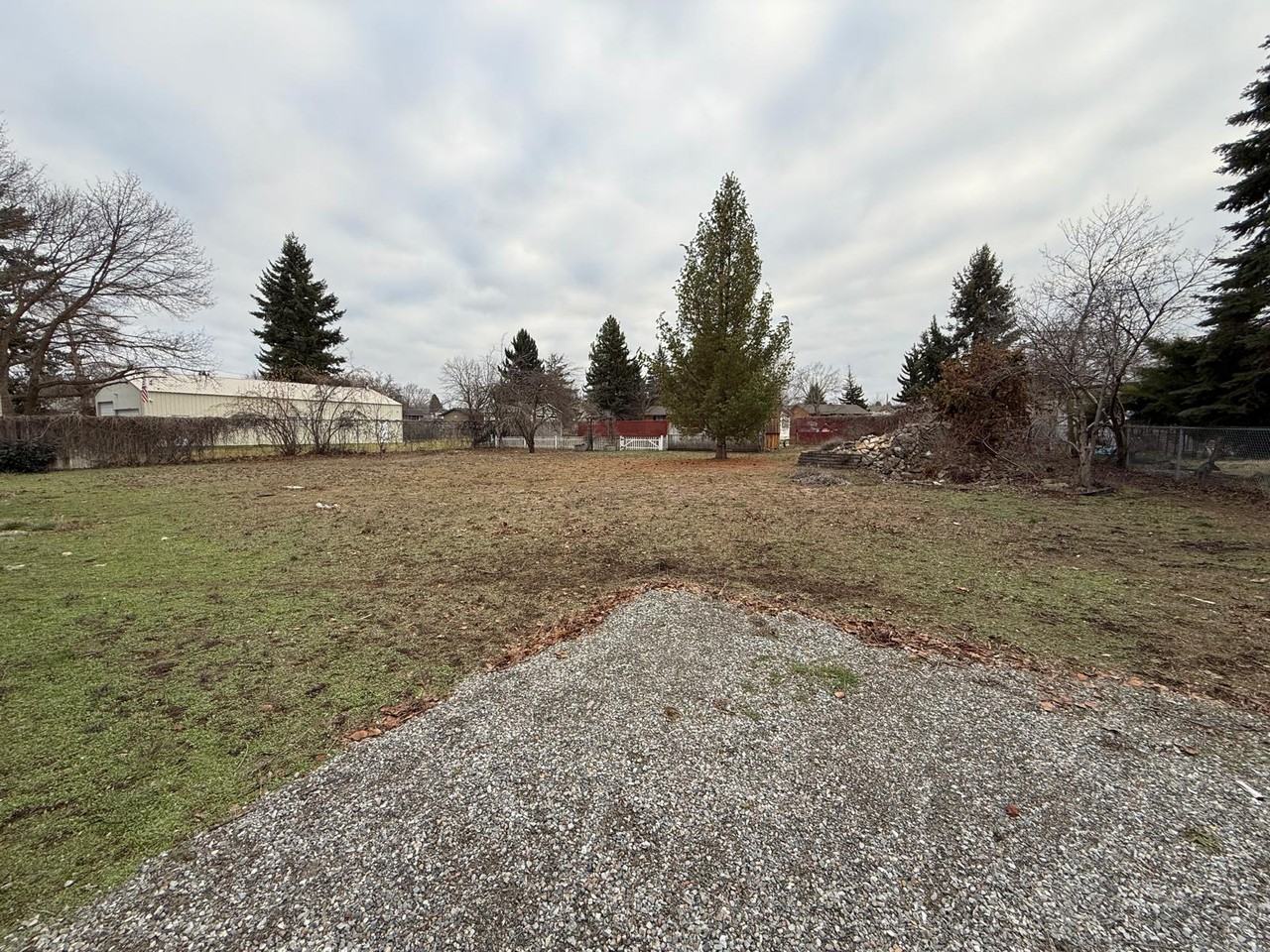 11910 E 10th Ave - Photo 2 of 14