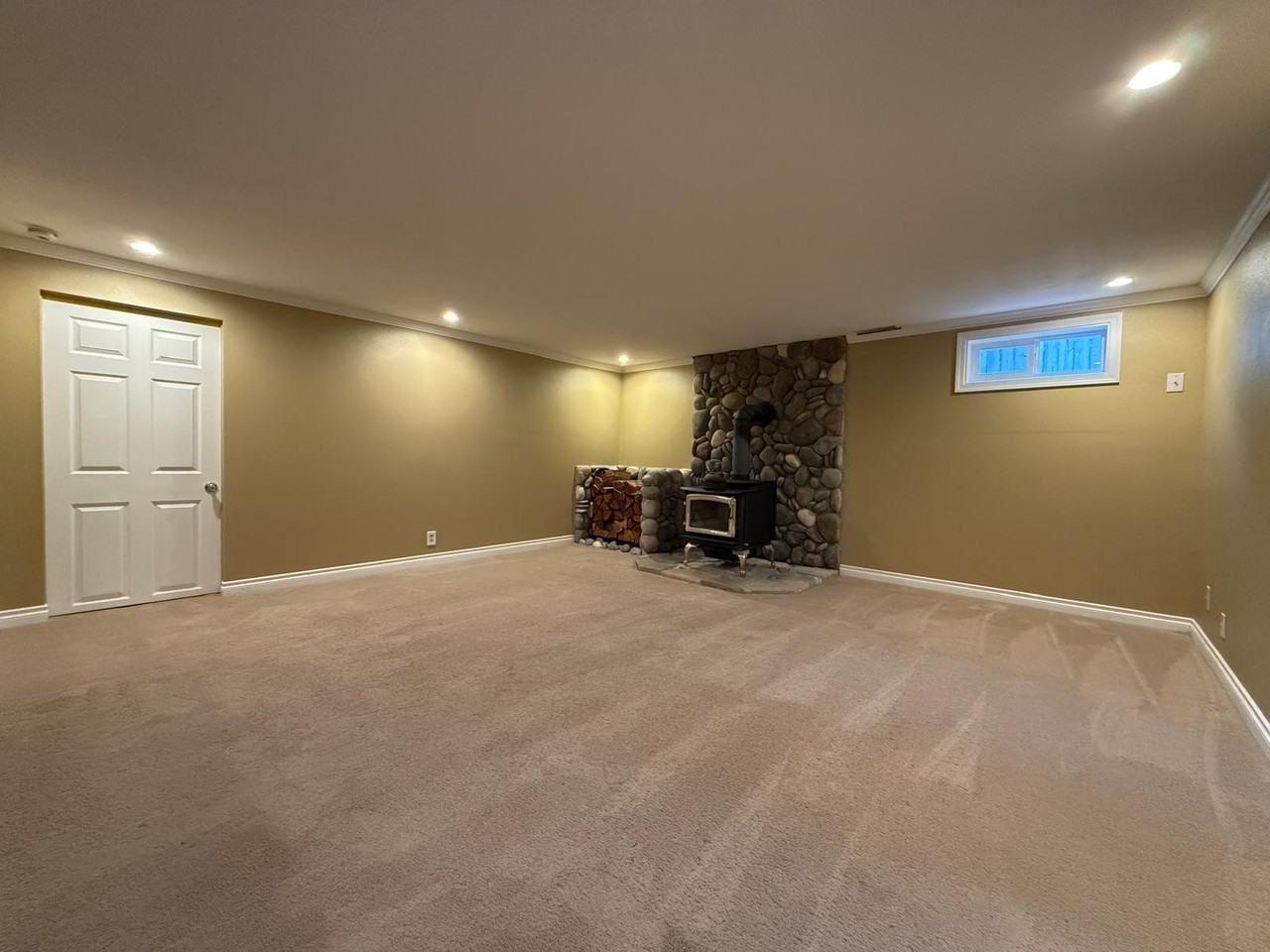 11910 E 10th Ave - Photo 6 of 14