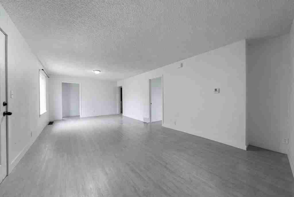 2012 N Cincinnati St #1 - Photo 4 of 19