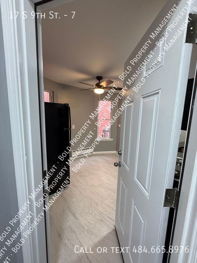 17 S 9th St #7 - Photo 4 of 9