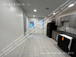 featured image of 219 N 3rd St #4