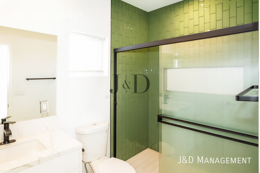 6256 Stewart St - Photo 7 of 24