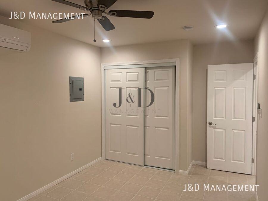 3080 Webster Ave - Photo 7 of 12