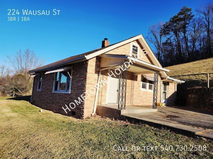 224 Wausau St - Photo 3 of 19