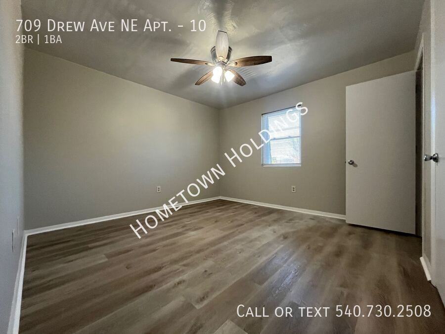 709 Drew Ave Ne #10 - Photo 7 of 12