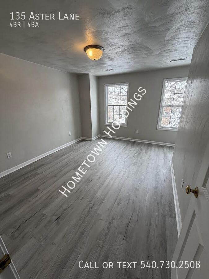 135 Aster Ln - Photo 2 of 15