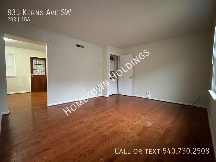 835 Kerns Ave Sw - Photo 2 of 13