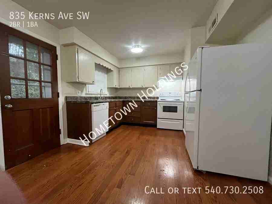 835 Kerns Ave Sw - Photo 5 of 13