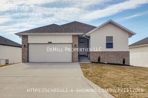 featured image of 885 E Virginia Ln