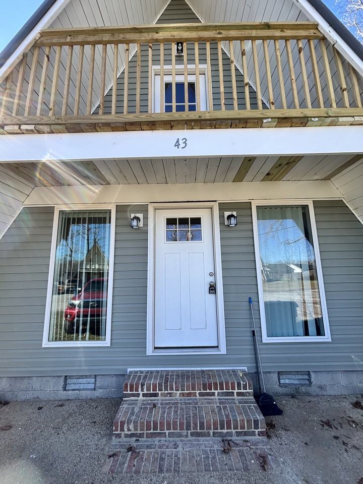 43 Swiss Dr - Photo 2 of 19