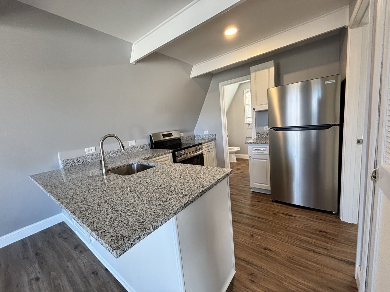 43 Swiss Dr - Photo 4 of 19