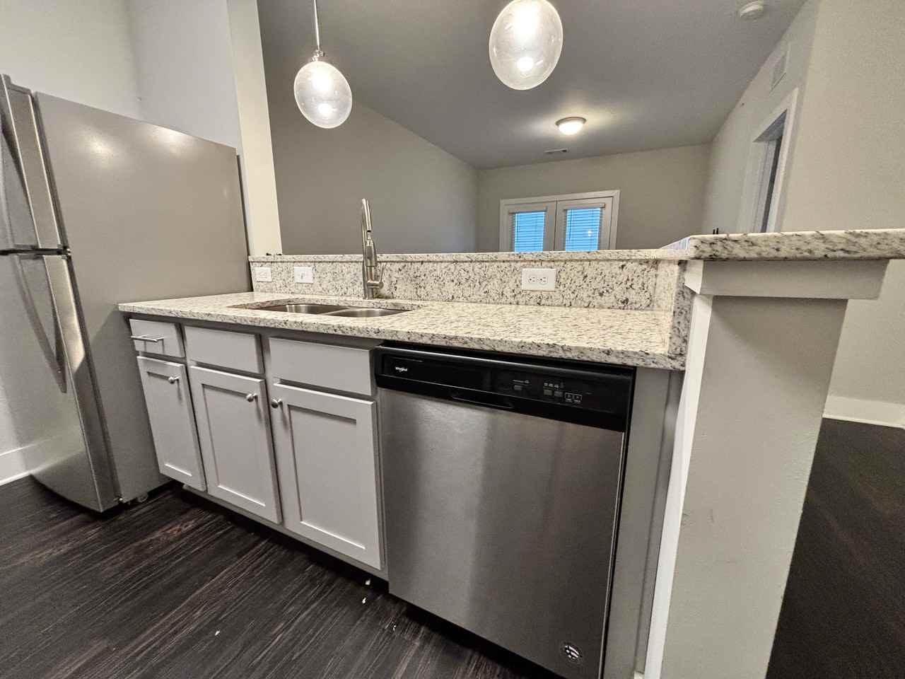 934 Governors Ct #202 - Photo 6 of 17