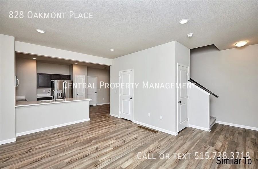 828 Oakmont Pl - Photo 3 of 19
