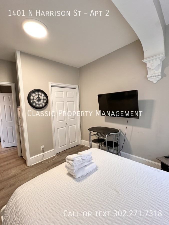 1401 N Harrison St #2 - Photo 5 of 12